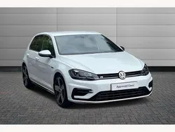 Pure white Used 2018 VW Golf VII R Hatchback | £20,490 (Fair price)
