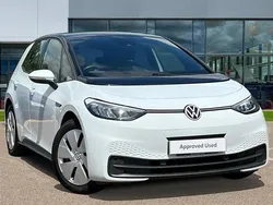 Glacier white metallic black Used 2021 VW ID.3 Pro Performance Hatchback | £14,733 (Fair price)