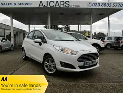 White Used 2014 Ford Fiesta Zetec Hatchback | £5,250 (Fair price)