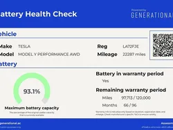 Blue Used 2023 Tesla Model Y Performance SUV | £32,500 (Fair price)