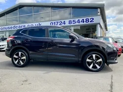 Black Used 2017 Nissan Qashqai N-Vision SUV | £5,380