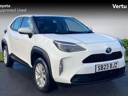 Used 2025 Toyota Yaris Hybrid Estate | £20,000 (Super price)
