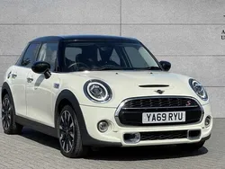White Used 2019 Mini Cooper S Exclusive Hatchback | £15,708 (Fair price)