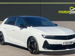 White Used 2023 Vauxhall Astra GSe Hatchback | £19,000 (Fair price)
