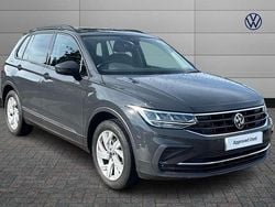 Grey Used 2022 VW Tiguan Life SUV | £20,390 (Fair price)