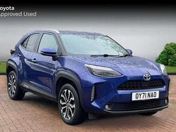 Galactic blue Used 2021 Toyota Yaris Hybrid Design SUV | £16,960 (Super price)