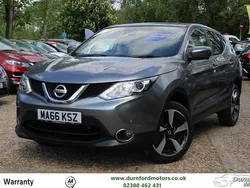 Grey Used 2016 Nissan Qashqai N-Connecta SUV | £9,295 (Fair price)