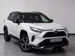 White Used 2022 Toyota RAV4 Hybrid SUV | £31,698 (Fair price)