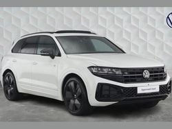 White Used 2023 VW Touareg Black Edition SUV | £45,750 (Fair price)