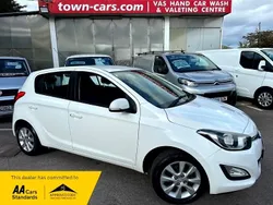 White Used 2014 Hyundai i20 Active Hatchback | £5,999 (Fair price)