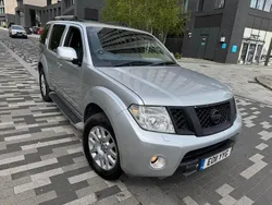 Silver Used 2011 Nissan Pathfinder Tekna SUV | £3,850 (Fair price)
