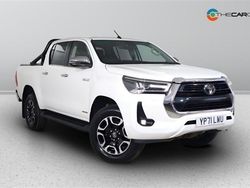 White Used 2021 Toyota HiLux Pickup | £30,000 (Fair price)