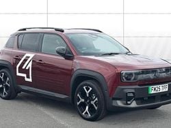 Red Used 2025 Renault R4 Komfort Estate | £25,977