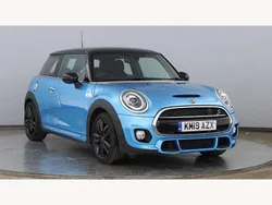 Blue Used 2019 Mini Cooper S Sport Hatchback | £15,490 (Fair price)