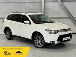 White Used 2015 Mitsubishi Outlander SUV | £7,495 (Fair price)