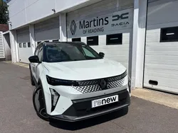White Used 2024 Renault Scénic Iconic MPV | £31,995 (Fair price)