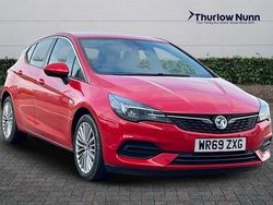 Lava red Used 2019 Vauxhall Astra Elite Hatchback | £10,174 (Fair price)