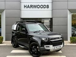Black Used 2021 Land Rover Defender SE SUV | £49,890 (Good price)