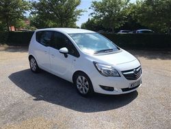 White Used 2017 Vauxhall Meriva MPV | £5,495 (Expensive)