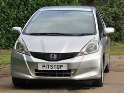 Silver Used 2014 Honda Jazz ES Hatchback | £9,700 (Fair price)