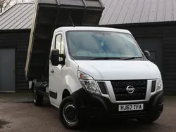 White Used 2017 Nissan NV400 SE Van | £9,000