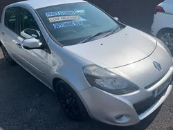 Silver Used 2011 Renault Clio II Dynamique Hatchback | £2,495 (Fair price)