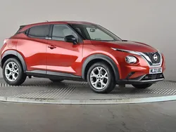 Red Used 2022 Nissan Juke N-Connecta SUV | £13,598 (Fair price)