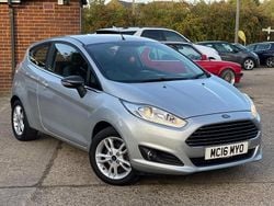 Silver Used 2016 Ford Fiesta Zetec Hatchback | £6,199 (Good price)