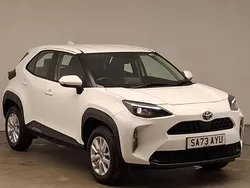 White Used 2023 Toyota Yaris Hybrid Estate | £19,998 (Good price)