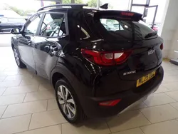 Black Used 2025 Kia Stonic 2 SUV | £18,499 (Fair price)