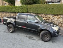 Black Used 2009 Toyota HiLux Pickup | £3,595 (Super price)