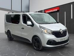 Silver Used 2018 Renault Trafic Business Van | £12,990 (A bit pricey)