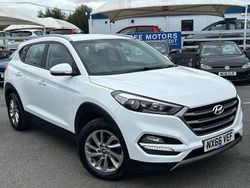 White Used 2016 Hyundai Tucson SE SUV | £9,699 (Fair price)