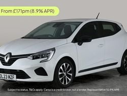 White Used 2023 Renault Clio V Evolution Hatchback | £12,297 (Good price)