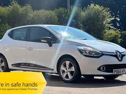 White Used 2015 Renault Clio IV Dynamique Hatchback | £4,390 (Fair price)