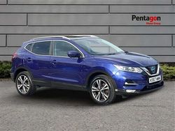 Blue Used 2017 Nissan Qashqai N-Connecta SUV | £10,999 (Fair price)
