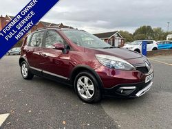 Red Used 2015 Renault Scénic III Dynamique MPV | £6,795 (Expensive)