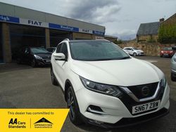 White Used 2017 Nissan Qashqai N-Connecta SUV | £8,995 (Fair price)
