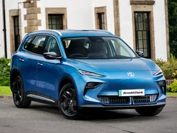 Blue New 2025 MG MG5 EV SE Estate | £26,395