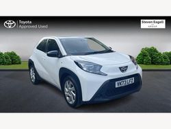 White Used 2023 Toyota Aygo X PURE SUV | £11,701
