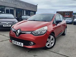 Red Used 2014 Renault Clio IV Dynamique Hatchback | £3,290 (Good price)