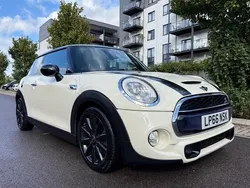 White Used 2016 Mini Cooper S Hatch Hatchback | £8,850 (Fair price)