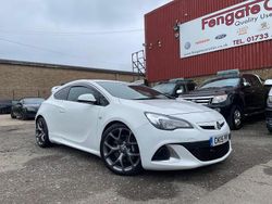 White Used 2015 Vauxhall Astra S Coupe | £10,950 (Good price)