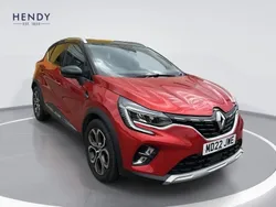 Red Used 2022 Renault Captur SE SUV | £15,899 (Fair price)