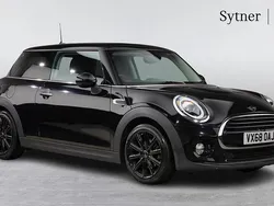 Black Used 2018 Mini Cooper Hatch Hatchback | £12,500 (Fair price)