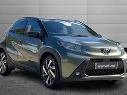 Cardamom green with black Used 2022 Toyota Aygo Hatchback | £14,395 (Fair price)