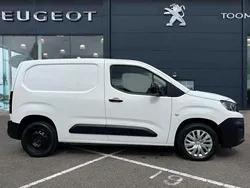 White Used 2022 Peugeot Partner Premium MPV | £9,495 (Good price)