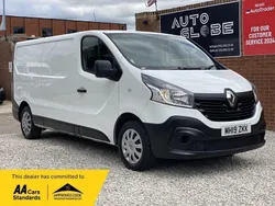 White Used 2019 Renault Trafic Business Van | £9,990 (Super price)