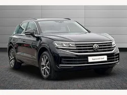 Black Used 2025 VW Touareg Elegance SUV | £55,950 (Fair price)