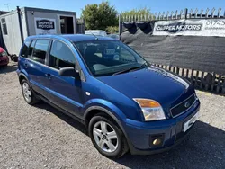 Blue Used 2010 Ford Fusion Zetec Hatchback | £1,995 (Fair price)